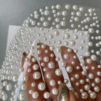 نگین صورت و مو